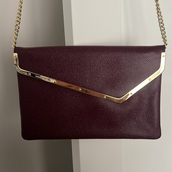Henri Bendel red pebble leather crossbody - Picture 3 of 10